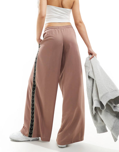 Rose Rhythm - Wide-Leg Training Trousers